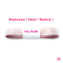 lacets plats et larges longueur 110 cm largeur 7 mm longueur couleur rose pâle satiné