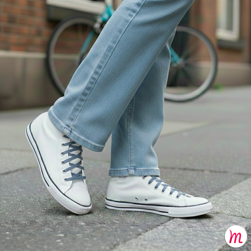 lacets plats et larges longueur 110 cm largeur 7 mm longueur couleur bleu jeans