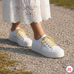 lacets plats et fins longueur 70 cm largeur 4 mm couleur feuille d'or brillant