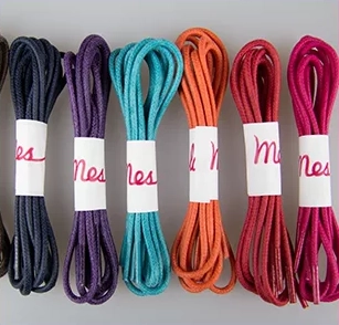 Lexique des lacets : types, fabrication et usages
