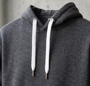 Le lacet, nouvel accessoire de style pour vos sweats à capuche